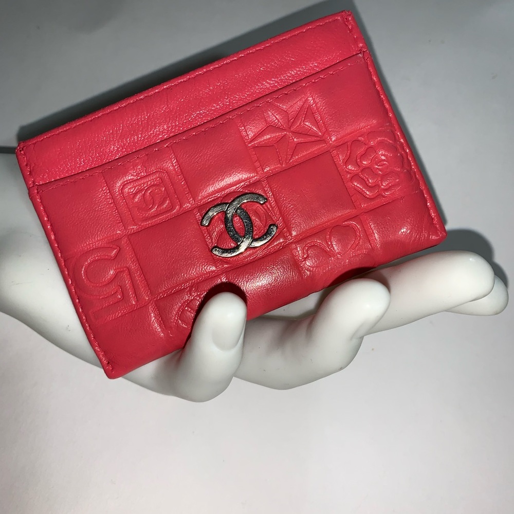 RARE!  bubble gum pink CHANEL credit card wallet